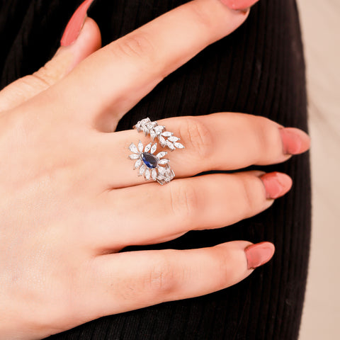 Charming Leaf Sapphire Ring.