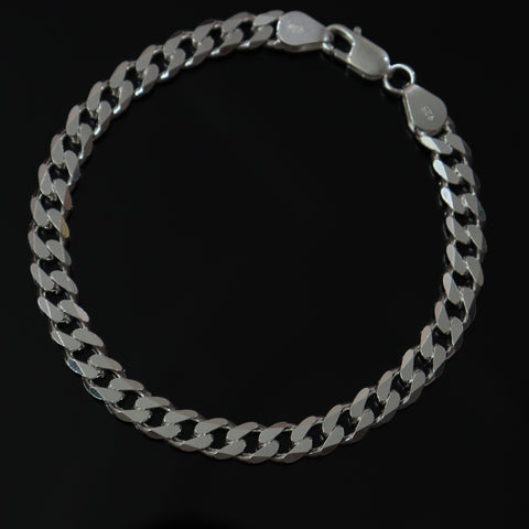 Men's Striking Curb Chain Bracelet.