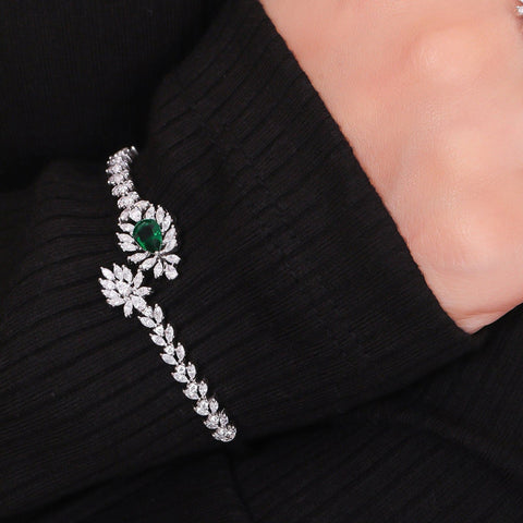 Alluring Leaf Emerald Kada Bracelet. - KORE JEWELS