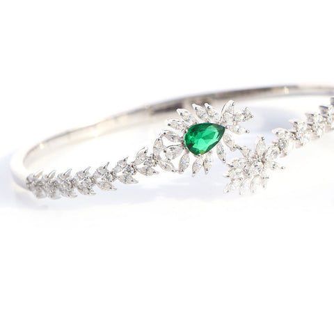 Alluring Leaf Emerald Kada Bracelet. - KORE JEWELS