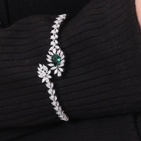 Alluring Leaf Emerald Kada Bracelet. - KORE JEWELS