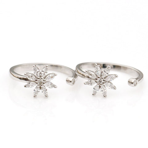 Blooming Petals Toe Ring - KORE JEWELS