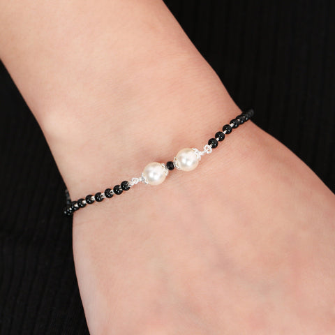 Pearl and Black Beads Silver Bracelet - KORE JEWELS