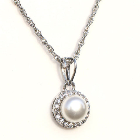 Round Zirconia and Freshwater Pearl Necklace - KORE JEWELS