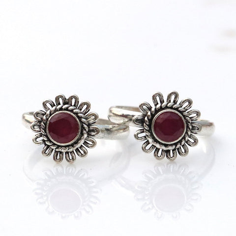 Ruby Red Solitaire Flower Toe Rings - KORE JEWELS