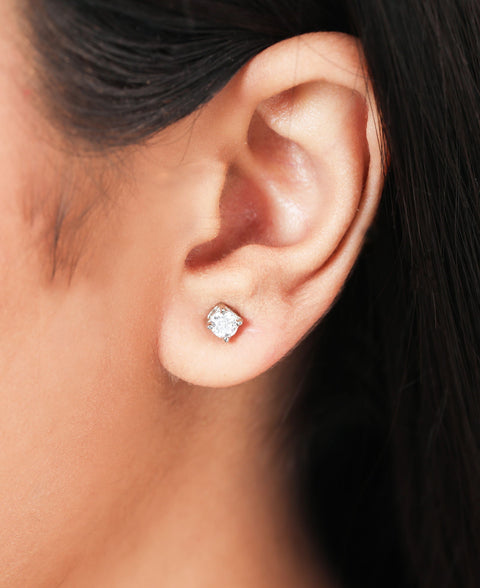 Square Solitaire Earings - KORE JEWELS