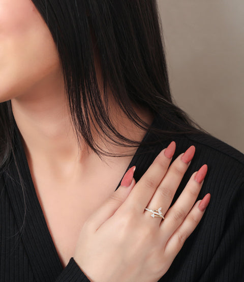 Tantalizing Leafy Love CZ Ring. - KORE JEWELS