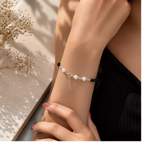 Pearl and Black Beads Bracelet