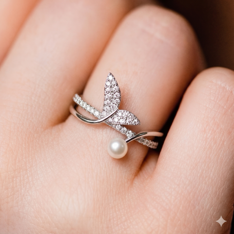 Dainty Leafy Love CZ Ring.