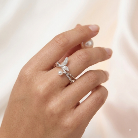 Dainty Leafy Love CZ Ring.