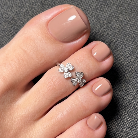 Exquisite Clover Toe Ring