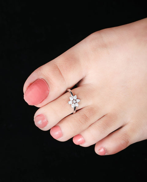Pleasing Floral Toe Ring - KORE JEWELS 
