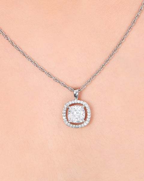 Pleasing Halo Squircle Necklace - KORE JEWELS 