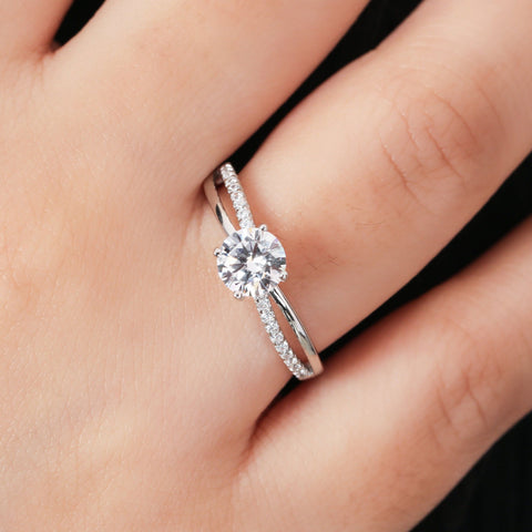Seductive Solitaire CZ Ring. - KORE JEWELS 