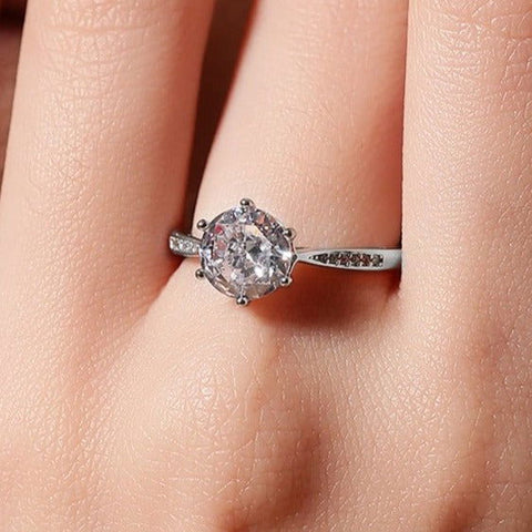 Single Solitaire Zirconia Ring. - KORE JEWELS 