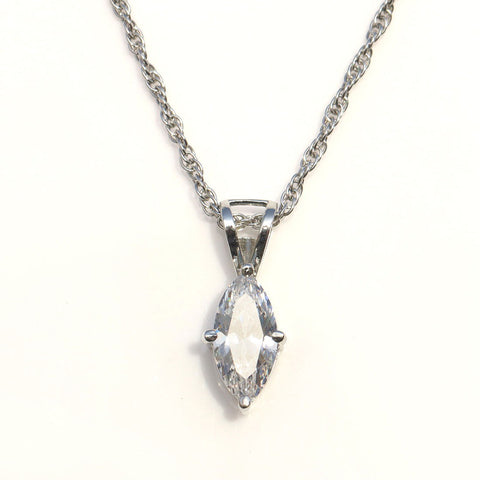 Solitaire Leaf-style Necklace - KORE JEWELS 