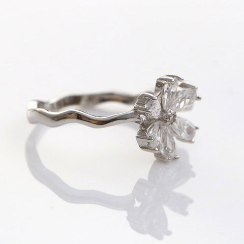 Tiny Floral Passion Toe Ring - KORE JEWELS 