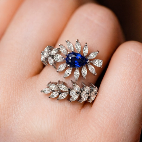 Charming Leaf Sapphire Ring.