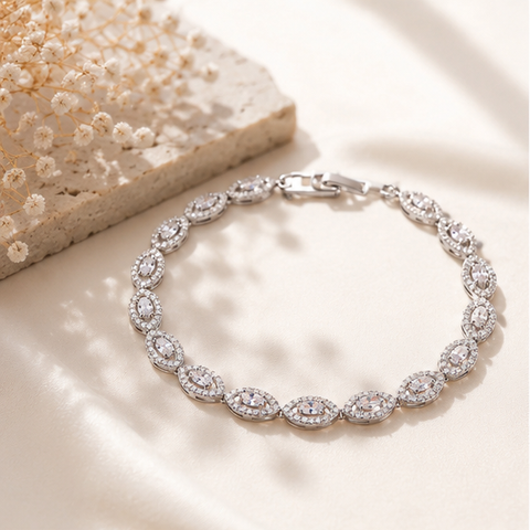 Opulent Leaf Bracelet